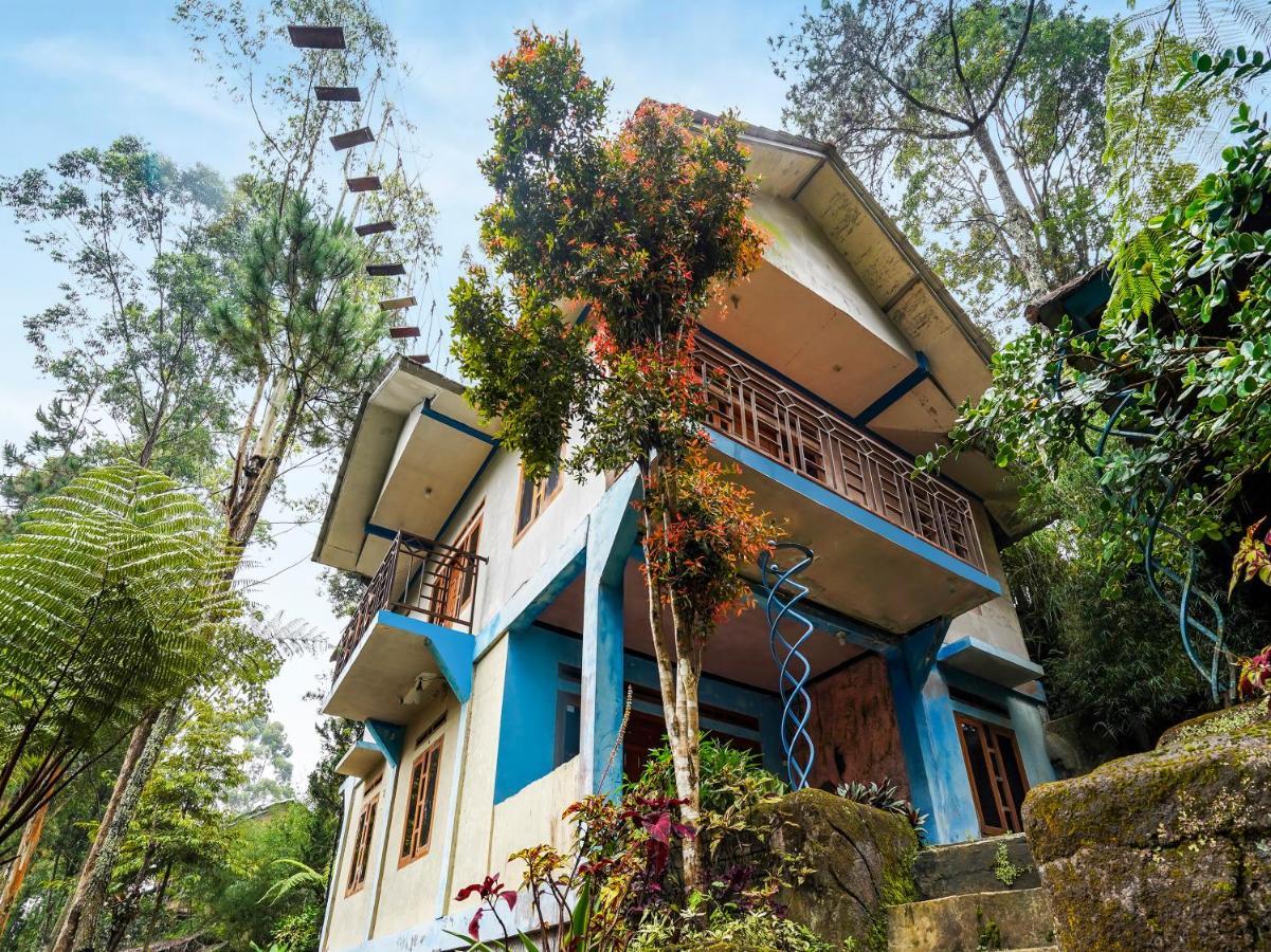 Oyo Homes 90915 Eco Tourism Desa Cihanjuang Rahayu Ciwangun Indah Camp Villas Bongkar Ngoại thất bức ảnh