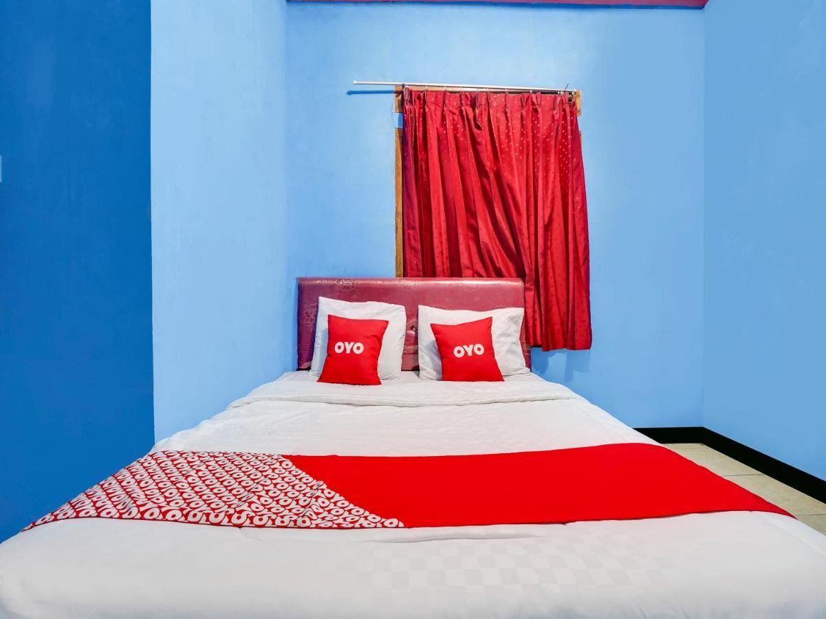 Oyo Homes 90915 Eco Tourism Desa Cihanjuang Rahayu Ciwangun Indah Camp Villas Bongkar Ngoại thất bức ảnh