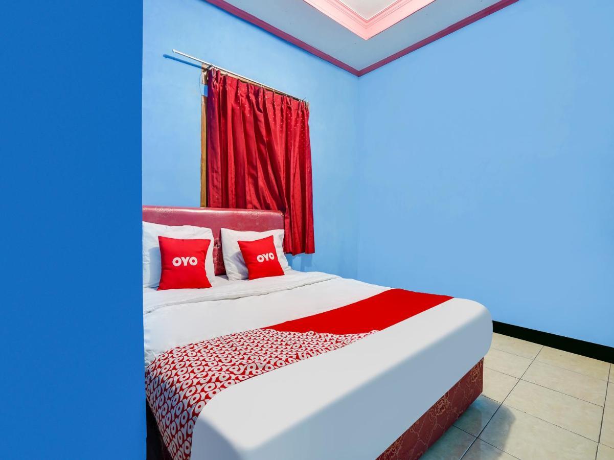 Oyo Homes 90915 Eco Tourism Desa Cihanjuang Rahayu Ciwangun Indah Camp Villas Bongkar Ngoại thất bức ảnh